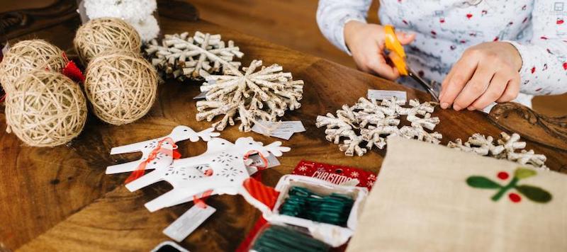 Quick and Easy Holiday & New Years crafts for kids